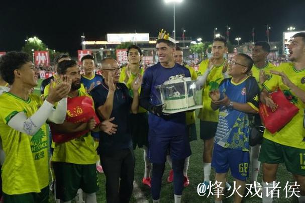巴西队在贵州“村超”赛场大放异彩 巴西队在贵州“村超”赛场大放异彩