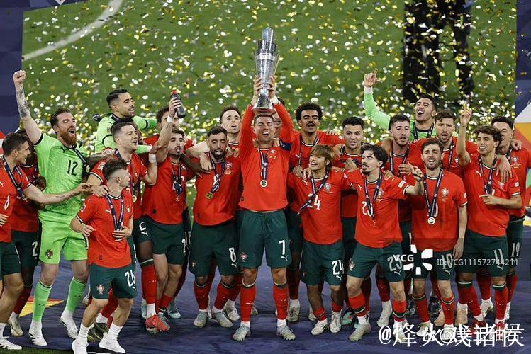 欧国联-达洛特建功+对手乌龙 葡萄牙2-1战胜克罗地亚 欧国联-达洛特建功+对手乌龙 葡萄牙2-1战胜克罗地亚